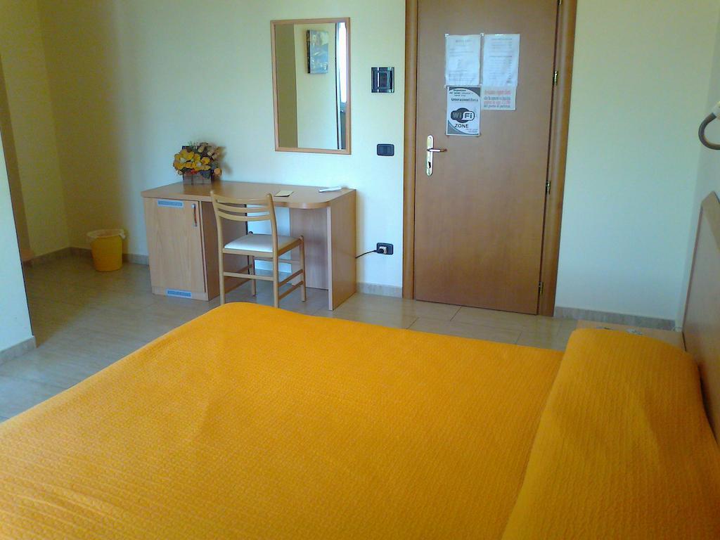 Life Hotel Ariano Irpino Chambre photo